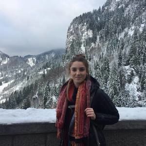 Meet your Posher, Alena